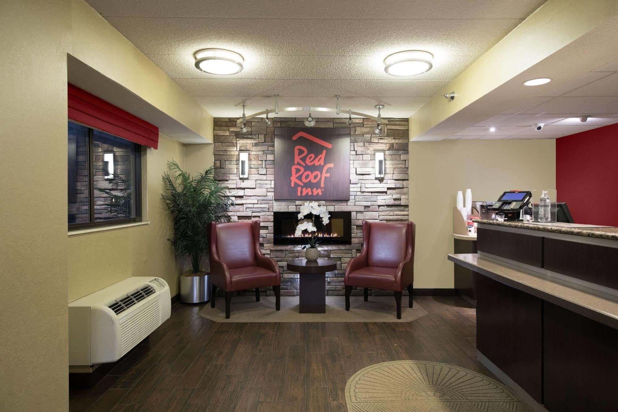 Red Roof Inn Cincinnati Northeast - Blue Ash Exterior foto
