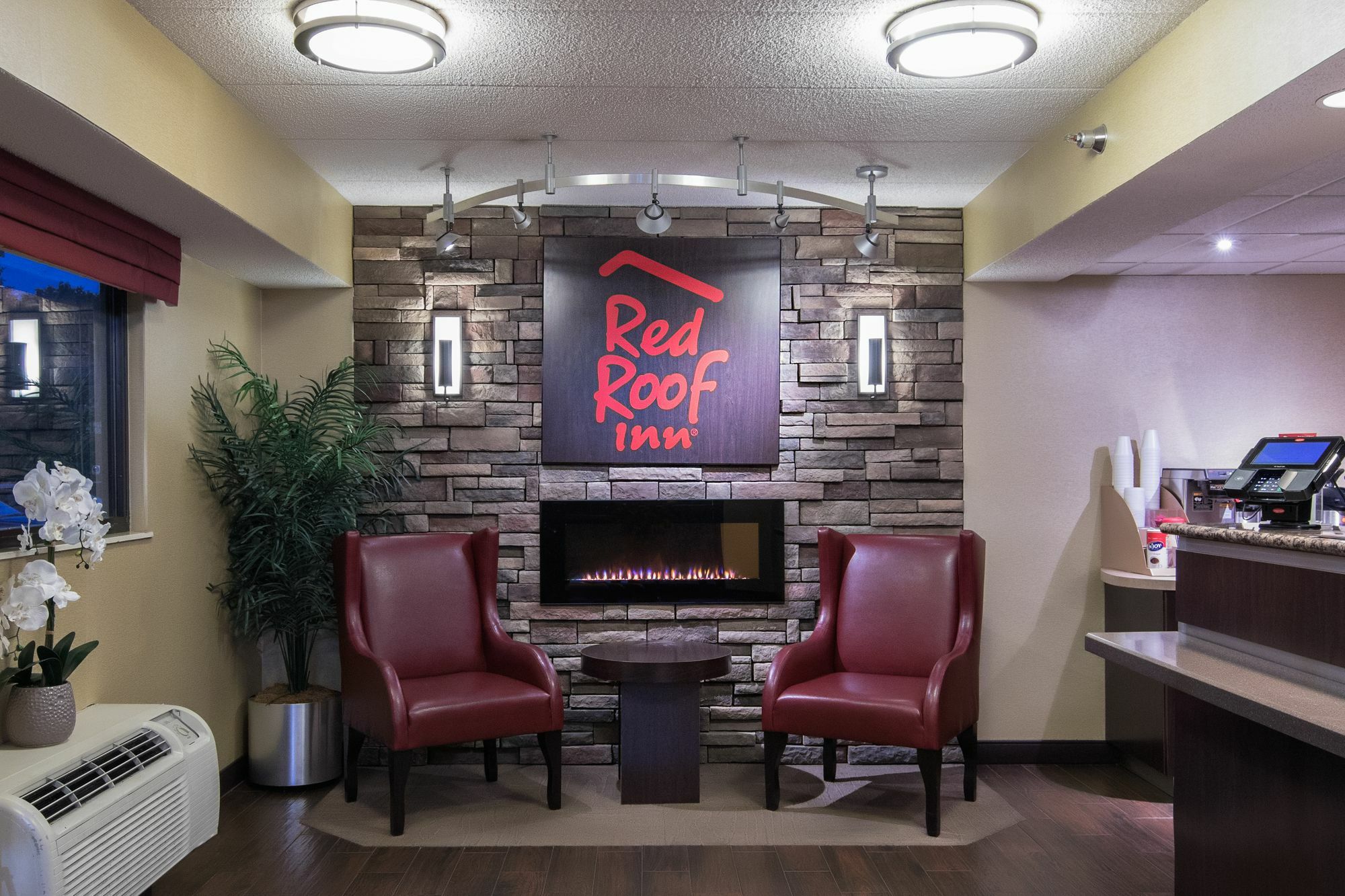 Red Roof Inn Cincinnati Northeast - Blue Ash Exterior foto